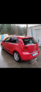 Volkswagen Polo (4 фото из 12)