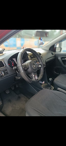 Volkswagen Polo (12 фото из 12)