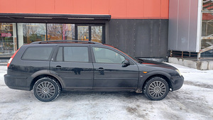 Ford Mondeo Ggia 2.5 v6 manuaal (3 foto / 11)