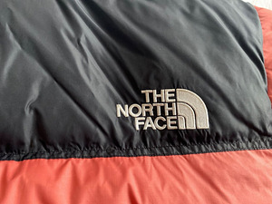 The North Face 700 Nuptse (4 foto / 7)