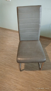 Стулья столовые 4 (2 фото из 5)