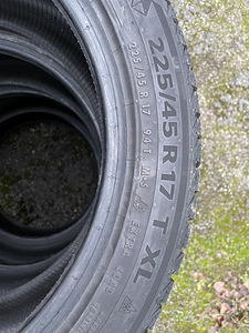 Continental VikingContact 7 225/45 R17 (3 foto / 3)