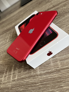 iPhone SE2020 Красный (2 фото из 7)