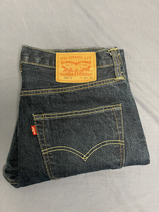 Levi's 501 teksad (1 foto / 3)