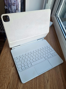Apple Magic Keyboard for 12,9'' iPad Pro (3rd, 4th, 5h gen) (2 foto / 9)