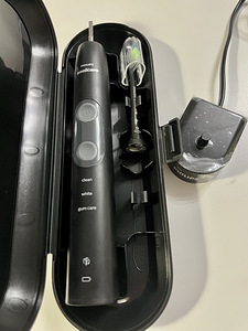Philipsi elektriline hambahari ümbris (1 foto / 4)
