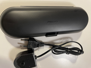 Philipsi elektriline hambahari ümbris (3 foto / 4)