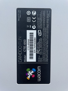 Графический планшет Wacom Bamboo Fun (3 фото из 3)