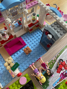Оригинальный LEGO Friends (8 фото из 8)