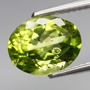 Peridoot; loomulik; 2,77 ct; roheline-kollane; Pakistan; Si; (1 foto / 10)