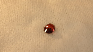 Granaat; loomulik; 1,31 ct; spessartiin; VS; Namiibia; ovaal (3 foto / 10)