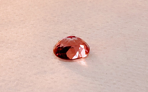 Topaas; loomulik; 4,82 ct; roosa; IF; katmine; Brasiilia. (3 foto / 10)
