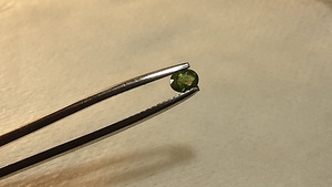Kromturmaliin; looduslik;0,31ct; roheline-punane; ovaalne (2 foto / 10)