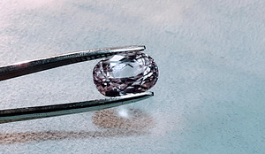 Kunziit; natuur;7,48ct; hele virsiku-roosa; KUI!; Afganistan (9 foto / 9)