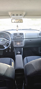 Skoda fabia (2 foto / 10)
