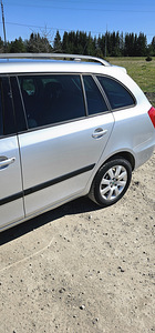 Skoda fabia (6 foto / 10)