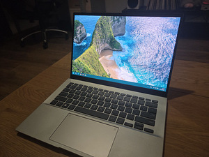 Asus Zenbook 14 Oled (UX3402Z) (4 foto / 8)