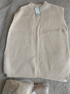 Pikkade varrukateta vest XL (3 foto / 4)
