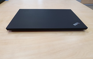 Lenovo ThinkPad T490 14" FHD, Core i5-8265U (3 foto / 8)