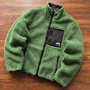 Stone Island (2 фото из 10)