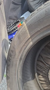 Michelin x-ice suv 18" rehvid (3 foto / 4)