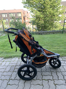 BOB jooksu- ja jalutuskäru (1 foto / 3)