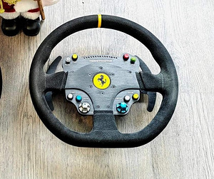 Thrustmaster Ferrari 488 Challenge Edition (3 фото из 3)