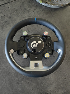 Руль Thrustmaster t-gt 2 (1 фото из 3)