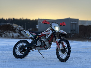 GasGas EC300 - 2011 (3 foto / 5)