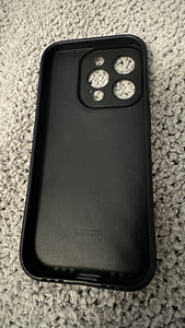 Чехол IPhone 15 pro (2 фото из 2)