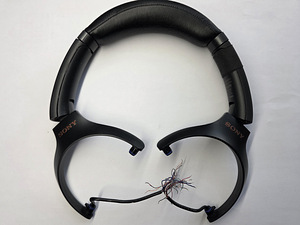 Osad Sony WH-1000XM3 (6 foto / 10)