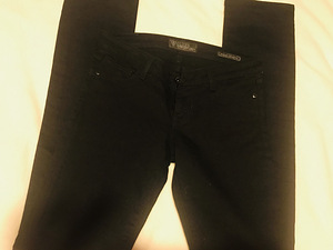 Uued Guess originaal teksad, suurusele 25 (3 foto / 3)