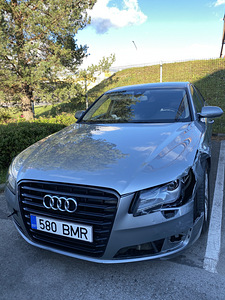 Audi A8 3.0 komplektne auto varuosadeks (1 foto / 10)