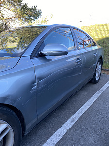 Audi A8 3.0 komplektne auto varuosadeks (4 foto / 10)