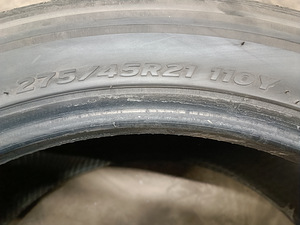 Müüa kumm Momo Top Run M30 Europa 275/45 R21. (4 foto / 5)