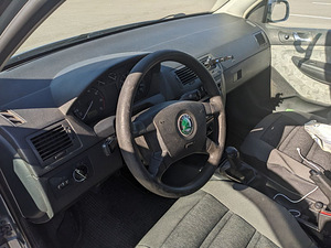 Skoda Fabia 1.4 на украинских номерах (6 foto / 9)