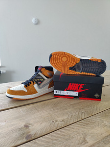 Nike Air Jordan 1 High Light Curry Gore-Tex EU 43