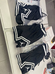 Шорты Nike Jordan 🚀 (2 фото из 4)