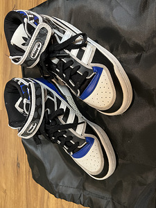 Adidas Originals Rich Mnisi Forum mid trainers in blue with (2 foto / 4)
