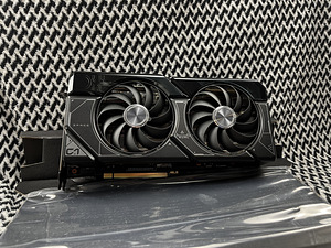 Asus Geforce RTX 4070 dual OC (1 foto / 1)