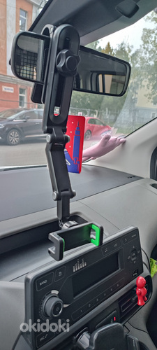 Держатель телефона в автомобиле
