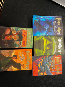 Harry Potteri raamatud vene keeles (1 foto / 4)