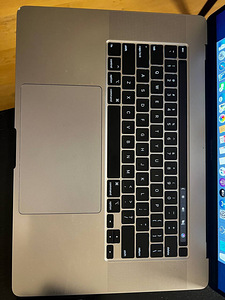 Macbook pro 16" 2019 Core-i7 2.6GHz 16GB (7 foto / 10)
