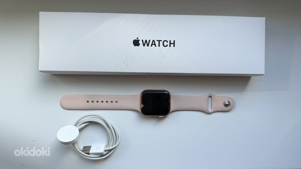 Apple Watch SE 44mm GPS, karp + laadija + lisarihmad (katkin