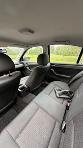 BMW 318i 2.0 (10 foto / 11)