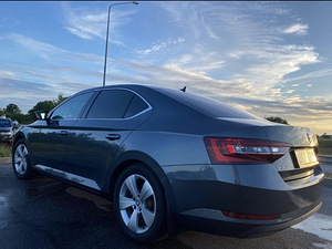 Skoda Superb 2016 1.8 benzin. (8 foto / 14)