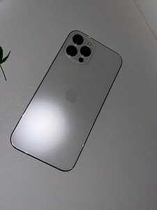 Продам iPhone 12 про мах 128 гб (2 фото из 3)