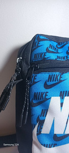 Сумка через плечо Nike». (2 фото из 9)