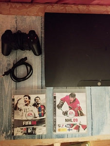 Playstation 3 Slim 180GB (1 foto / 3)