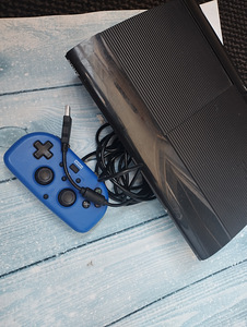 Playstation 3 SuperSlim 500gb + mängud (1 foto / 4)